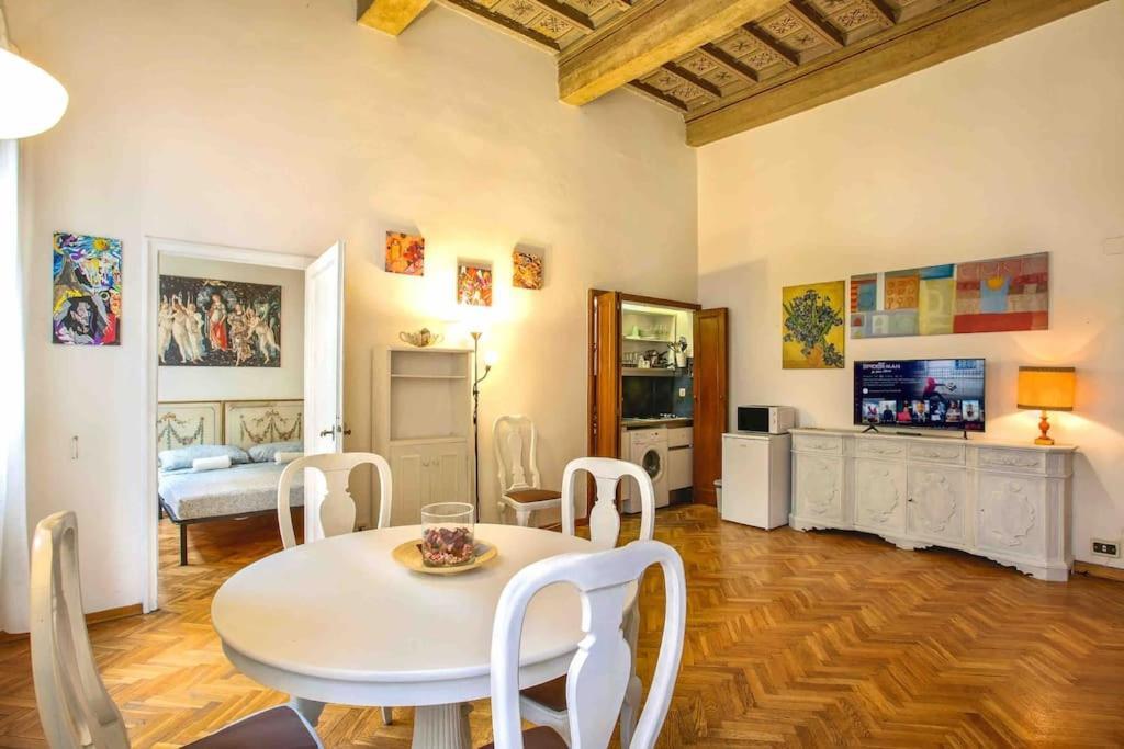 フィレンツェHidden Gem Near Ponte Vecchio & Piazza Del Duomoアパートメント エクステリア 写真