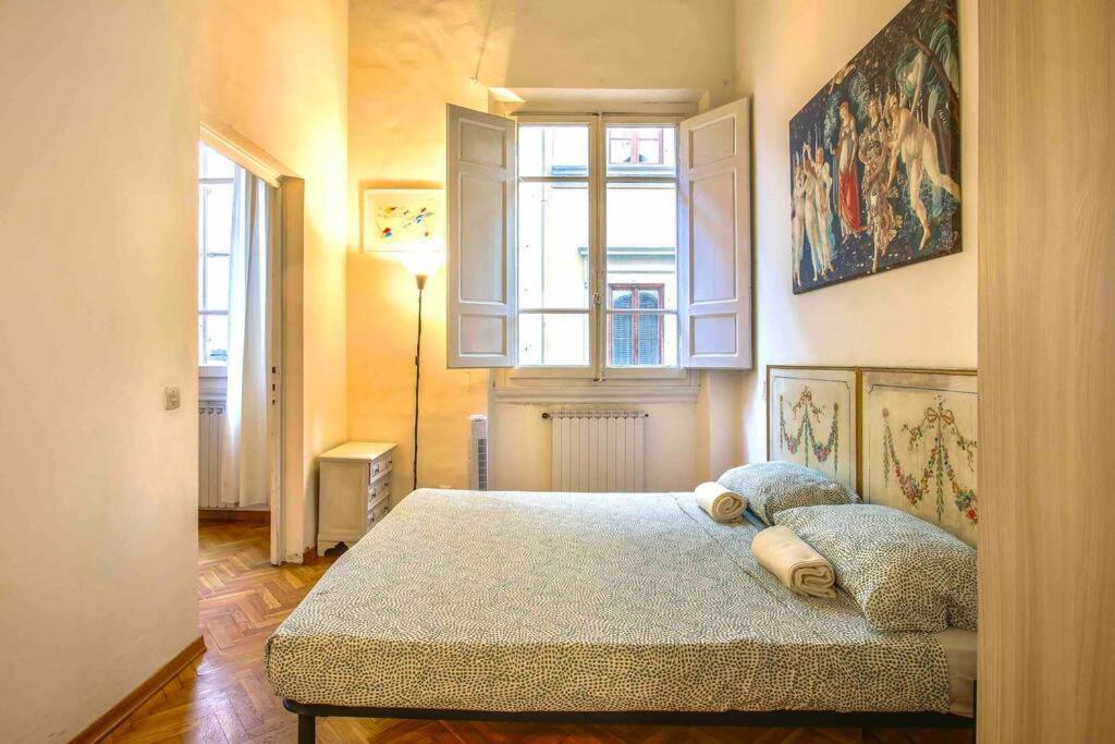 フィレンツェHidden Gem Near Ponte Vecchio & Piazza Del Duomoアパートメント エクステリア 写真